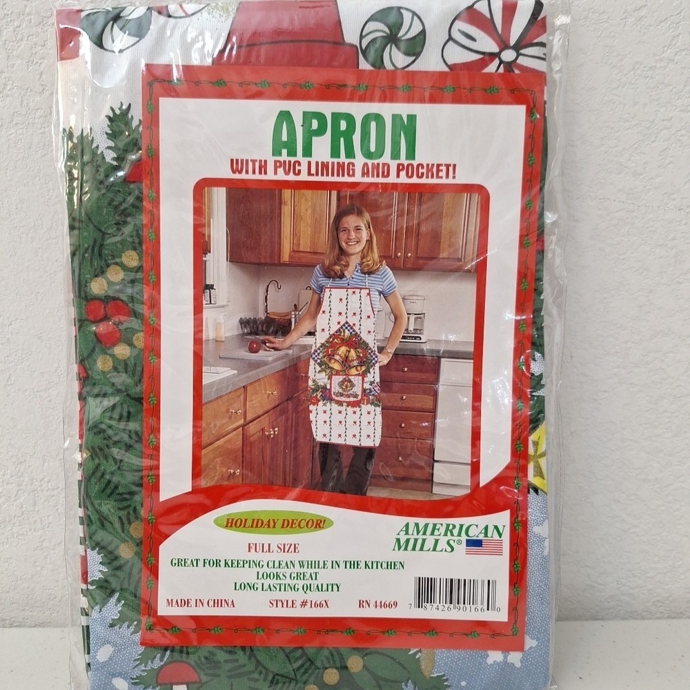 Vintage American‎ Mills Bib Christmas Apron W/ Pocket Tree Mushroom Candies NEW
